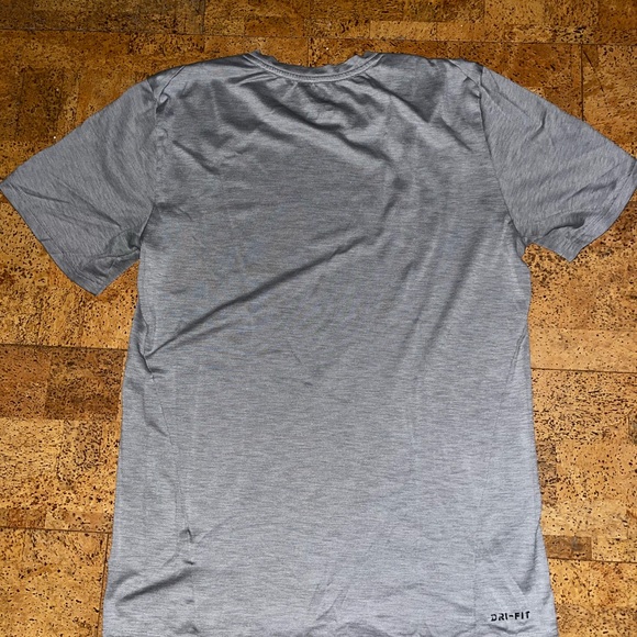 Grey Nike Workout Shirt - Picture 3 of 3